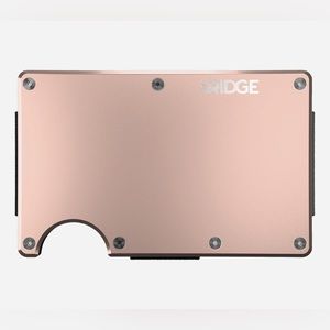 The Ridge wallet: rose quarts pink